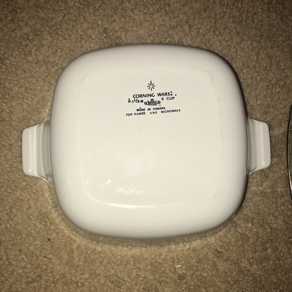 Vintage Blue Cornflower Corning ware Casserole Dish with Lid - Picture 9 of 10